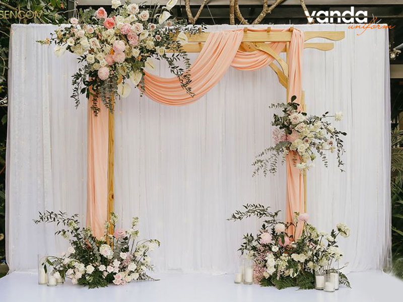 Ly-do-vai-voan-trang-tri-tiec-cuoi-duoc-ua-chuong-dongphucvanda