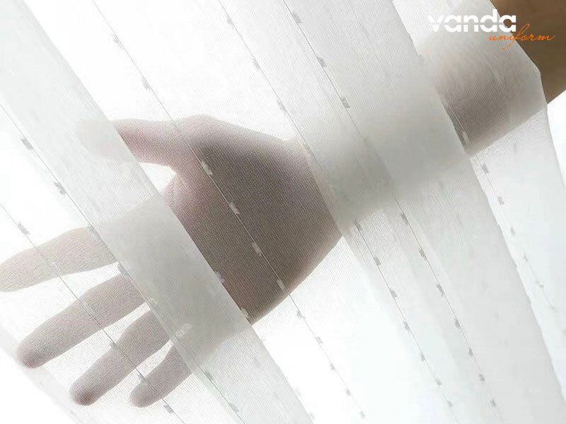 Vai-voan-la-gi-dac-diem-noi-bat-trong-trang-tri-tiec-cuoi-dongphucvanda