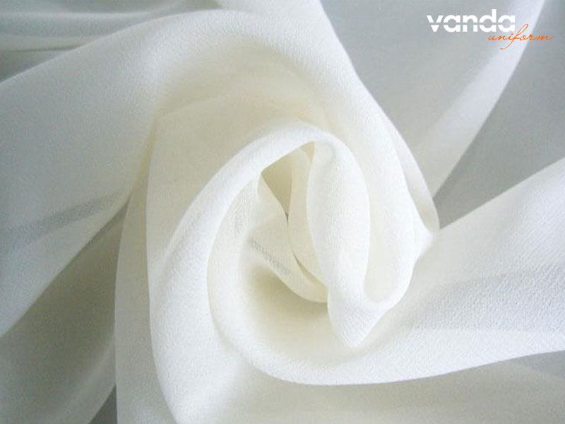 Vai-voan-trang-la-gi-dac-diem-noi-bat-dongphucvanda