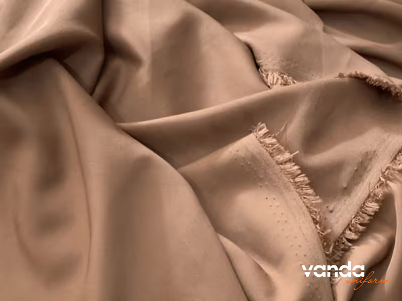 Kinh-nghiem-bao-quan-vai-truot-han-de-luon-ben-dep-dongphucvanda