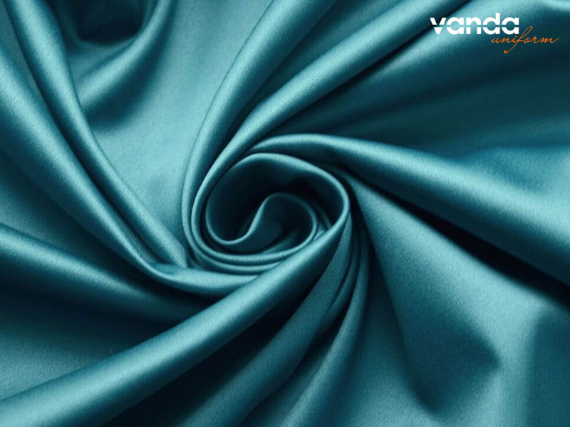 Vai-lua-mem-mai-va-cao-cap-dongphucvanda