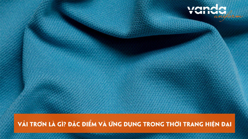 Vai-tron-la-gi-dac-diem-va-ung-dung-trong-thoi-trang-hien-dai-dongphucvanda