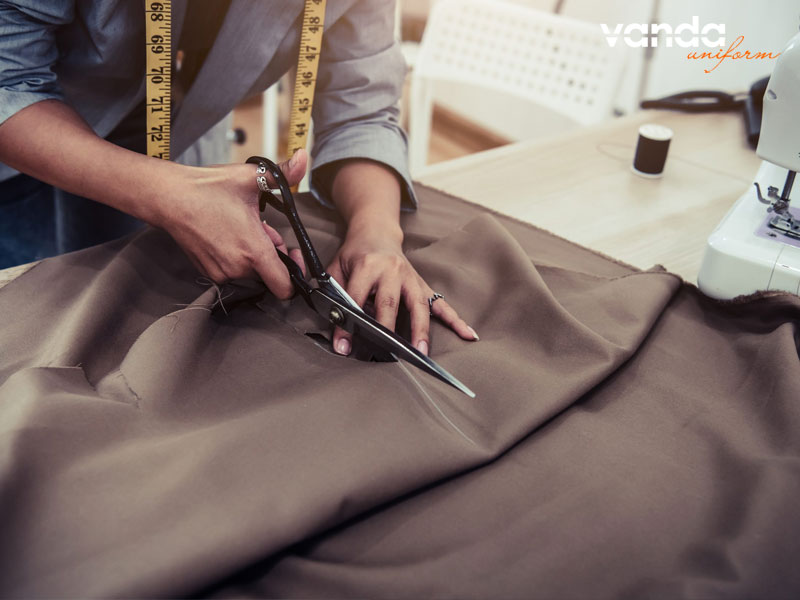 Xu-huong-su-dung-vai-tron-trong-thoi-trang-hien-dai-dongphucvanda