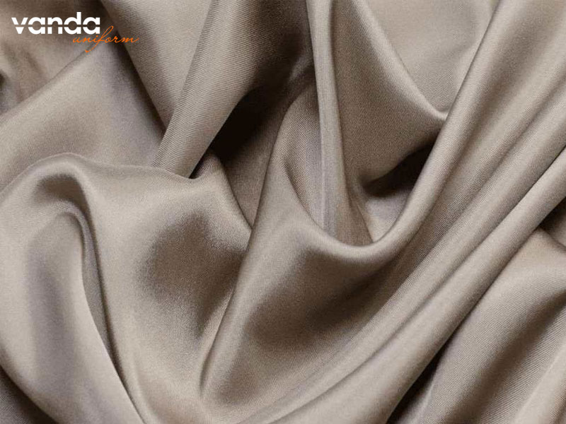 So-sanh-vai-viscose-voi-cotton-dongphucvanda