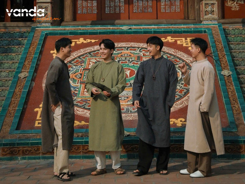 Vai-nhung-dongphucvanda