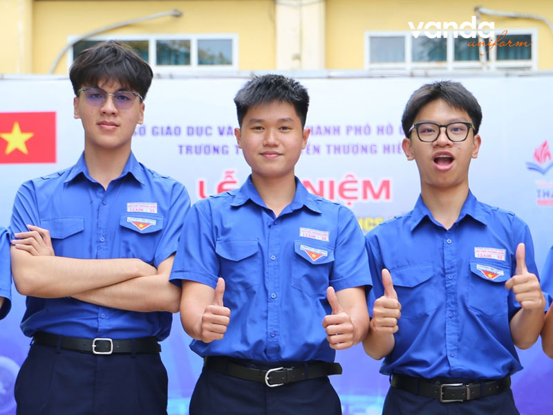 Cac-loai-dong-phuc-doan-thanh-nien-pho-bien-hien-nay-dongphucvanda