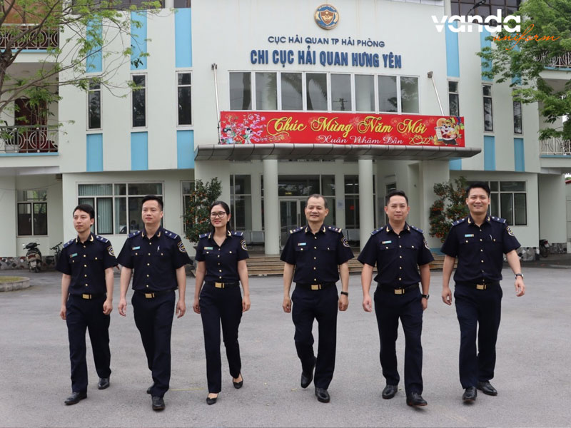 Nhung-luu-y-khi-lua-chon-don-vi-may-dong-phuc-hai-quan-dongphucvanda