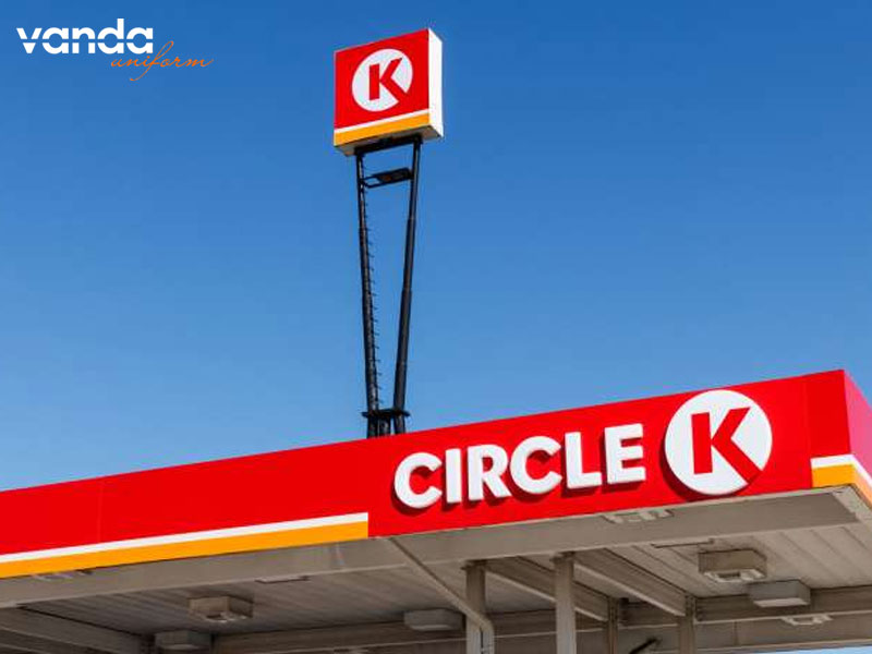 Logo-circle-k-va-thong-diep-tu-mau-sac-thuong-hieu-dongphucvanda