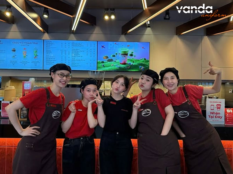 Tong-quan-ve-dong-phuc-highlands-coffee-dongphucvanda
