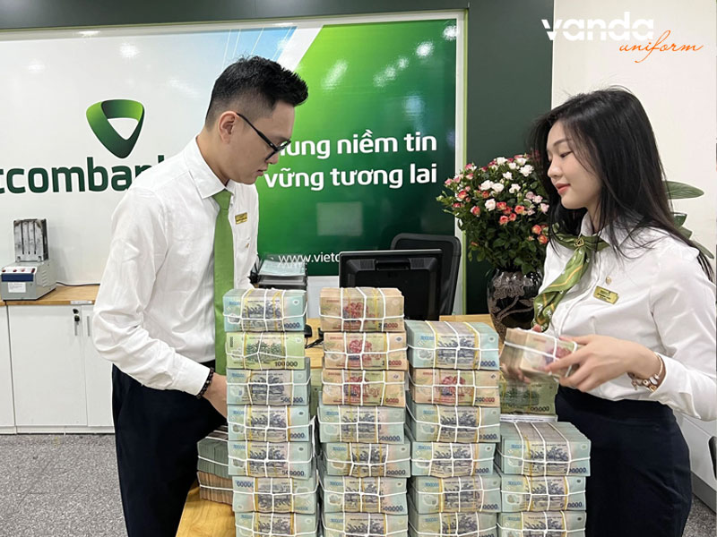 Y-nghia-cua-dong-phuc-ngan-hang-vietcombank-dongphucvanda