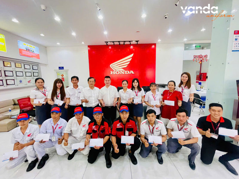 Dong-phuc-cong-ty-honda-va-vai-tro-trong-xay-dung-thuong-hieu-dongphucvanda